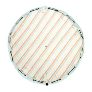 PLAY&GO Outdoor Stripes χαλάκι παιχνιδιού - τσάντα 2 σε 1 με ρίγες, φορεμένο στον ώμο για παραλία και outdoor χρήση.