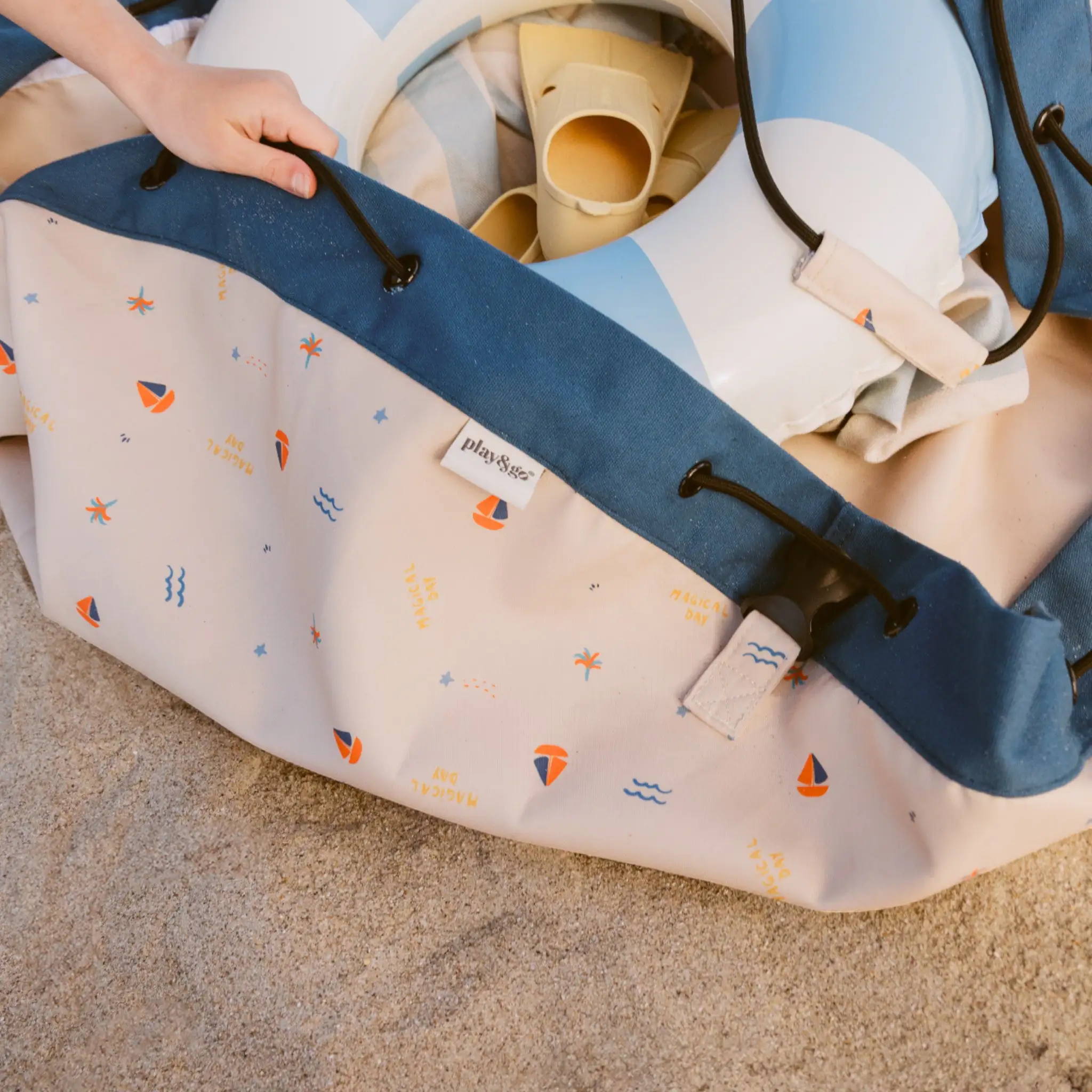 PLAY&GO. Χαλάκι παιχνιδιού - τσάντα 2 σε 1. Outdoor Magical Days - Image 4